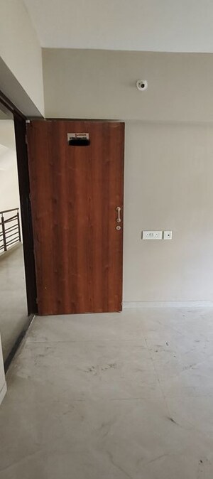 Room in 1 BHK Apartment at Haware Intelligentia Vector, Kasarvadavali – for Rent