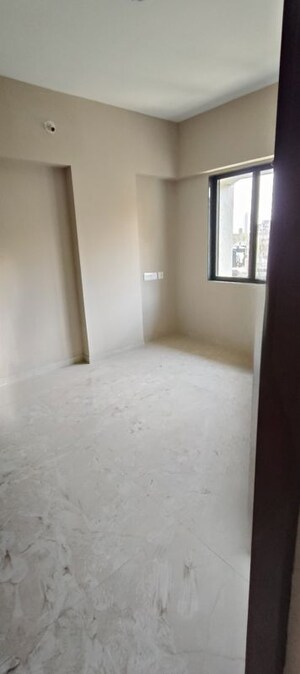Room in 1 BHK Apartment at Vijay Orovia, Ghodbunder Road – for Rent