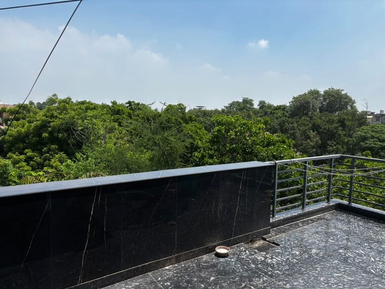 Balcony, sarita vihar 4 Bedroom 2000 Sq.Ft. Builder Floor In Sarita Vihar Delhi 10674136
