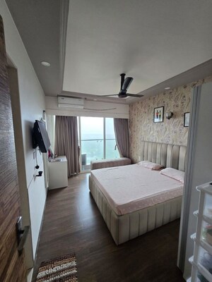 Master Bedroom in 3 BHK Apartment at NG Grand Plaza, Ghansoli – for Rent