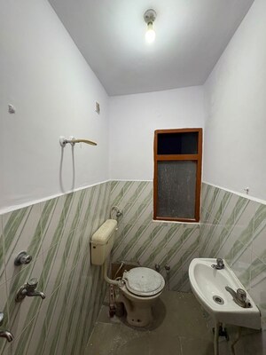 Bathroom in 3 BHK Builder Floor at Sector 61 – for Rent