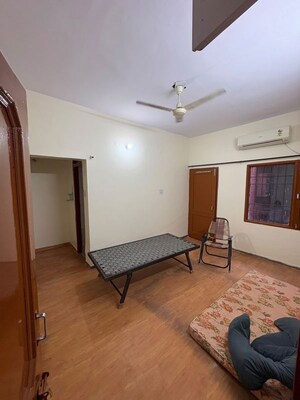 Bedroom in 3 BHK Builder Floor at Sector 61 – for Rent
