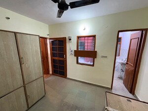 Living Room in 3 BHK Builder Floor at Sector 61 – for Rent