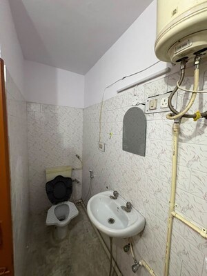 Bathroom in 3 BHK Builder Floor at Sector 61 – for Rent