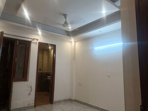 Room in 2 BHK Villa at Sector 48 – for Rent