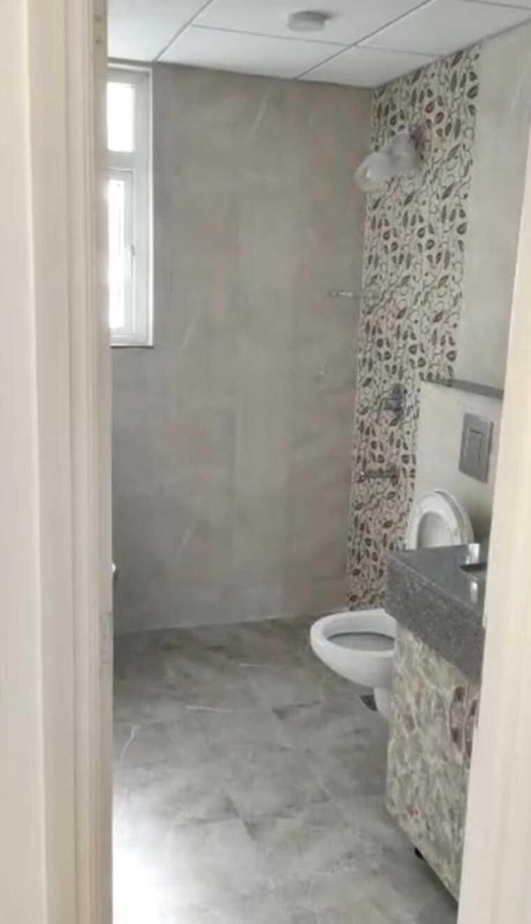 Bathroom, tulip-orange 3 Bedroom 1437 Sq.Ft. Apartment In Sector 70 Gurgaon 10674164