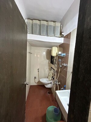 Bathroom in 2 BHK Apartment at Paras Dev Paradise Mira, Mira Road – for Sale