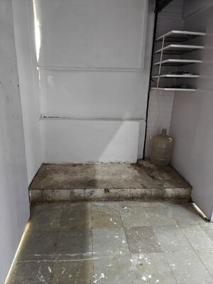  Shop – Entrance View at Four Bunglows - for Rent