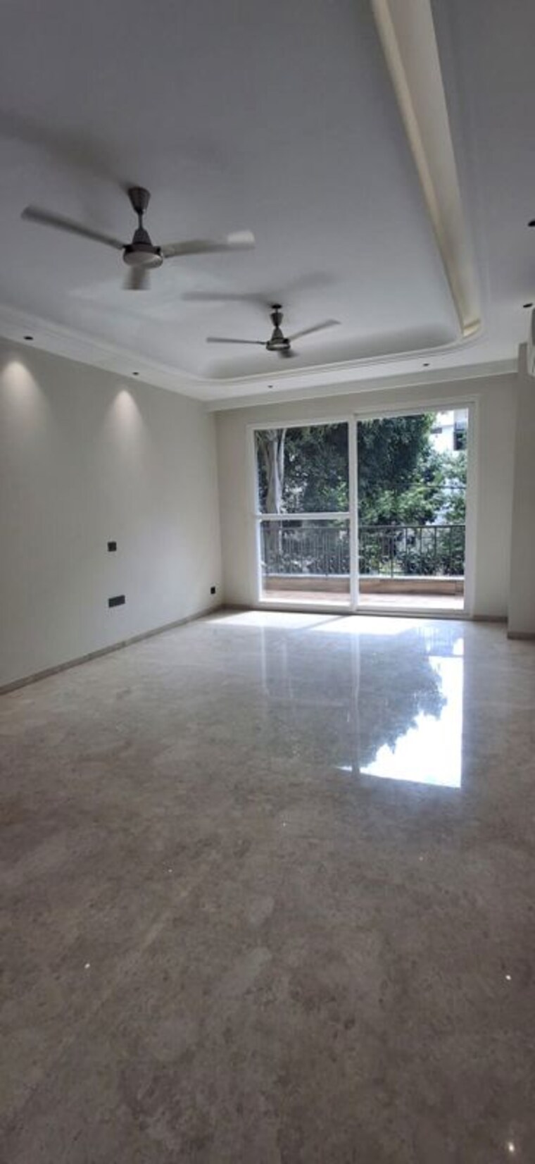 Room, kailash colony 5 Bedroom 4500 Sq.Ft. Builder Floor In Kailash Colony Delhi 10674175