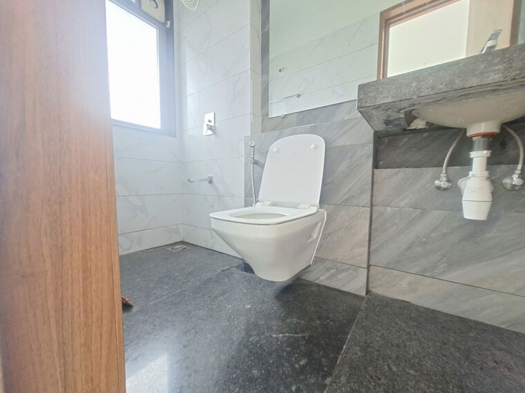 Bathroom, kalpataru-the-sunrise 2 Bedroom 530 Sq.Ft. Apartment In Kolshet Road Thane 10674178