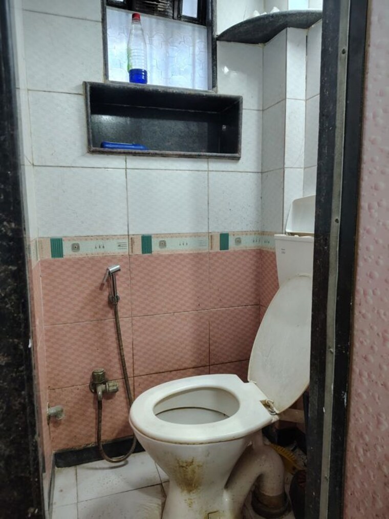 Bathroom, paschim-apartments 1 Bedroom 550 Sq.Ft. Apartment In Dadar West Mumbai 10674183