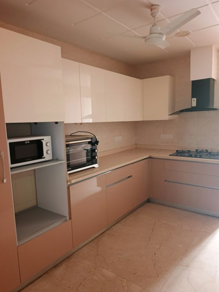 Kitchen, defence colony 4 Bedroom 2100 Sq.Ft. Builder Floor In Defence Colony Delhi 10674187