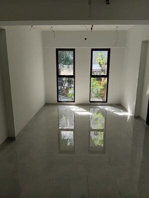Furnished Amenities in  Office Space at Platinum 53 West, Andheri West – for Rent