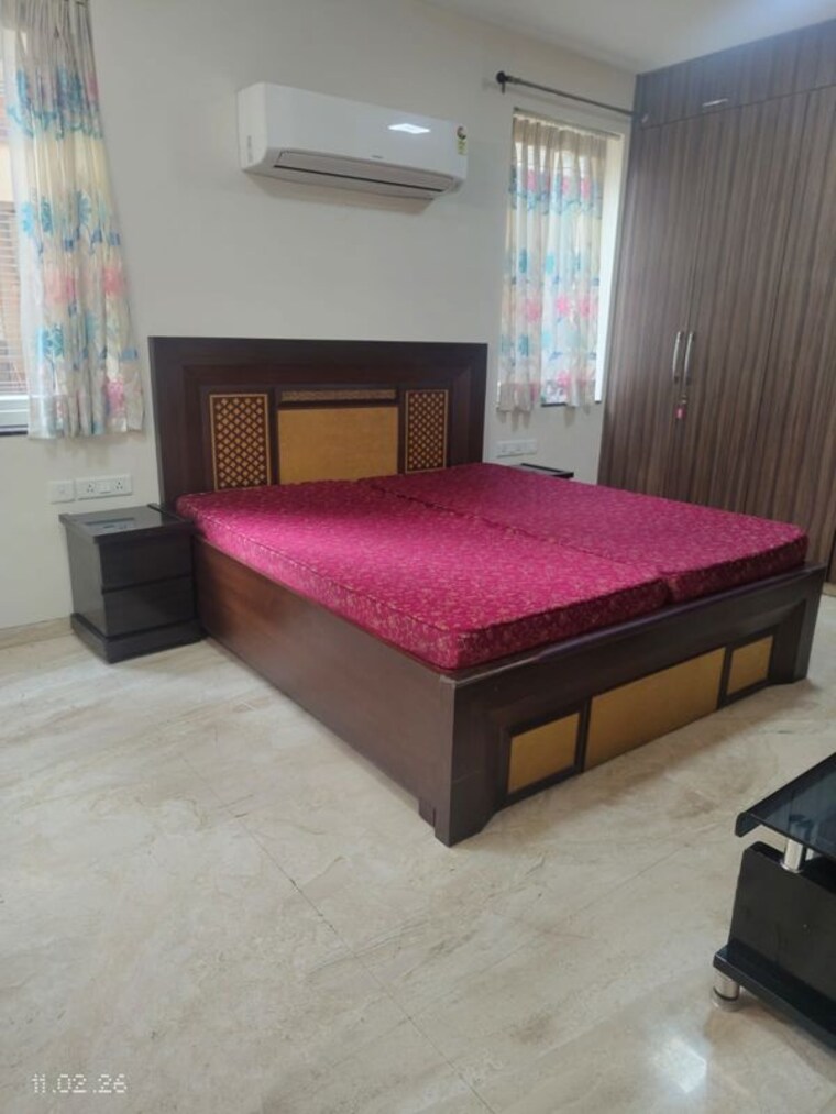 Bedroom, jungpura extension 3 Bedroom 1600 Sq.Ft. Builder Floor In Jungpura Extension Delhi 10674194