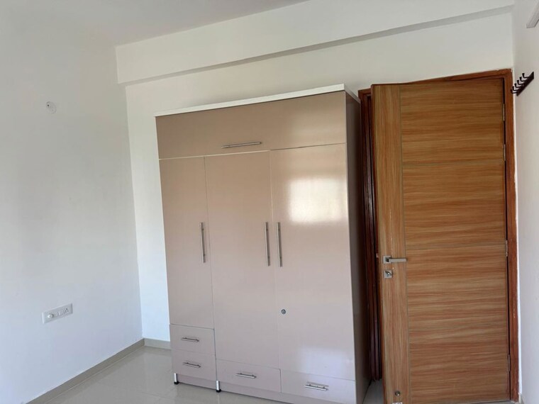 Room, mullanpur 3 Bedroom 1950 Sq.Ft. Apartment In Mullanpur Chandigarh 10655763