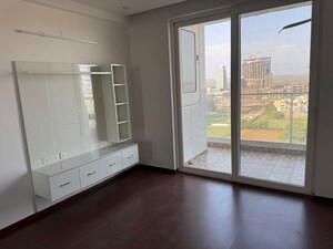 Room in 3 BHK Apartment at Mullanpur – for Sale