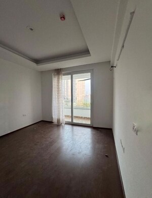 Room in 3 BHK Apartment at Mullanpur – for Sale