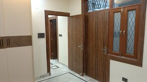 Room in 1 BHK Builder Floor at Vaishali Sector 2 – for Rent