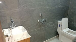 Bathroom in 1 BHK Builder Floor at Vaishali Sector 2 – for Rent