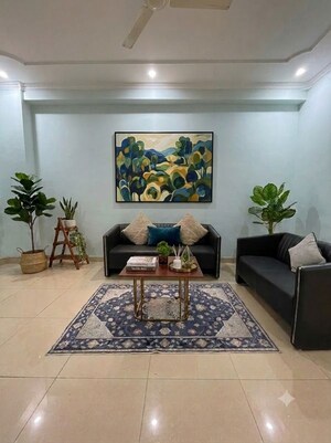 Bedroom in 3 BHK Builder Floor at Sector 42 – for Rent