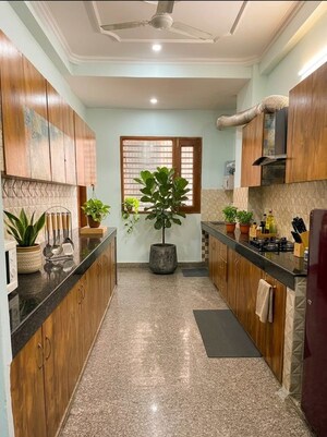 Kitchen in 3 BHK Builder Floor at Sector 42 – for Rent