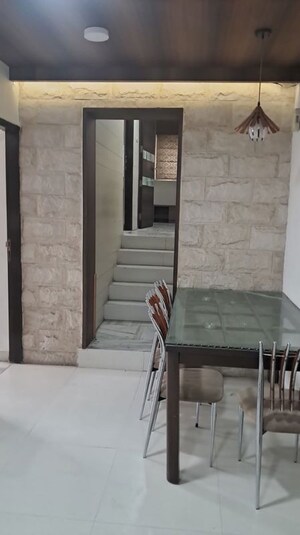  3 BHK Apartment at Ellisbridge – for Rent