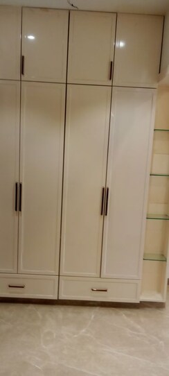 3 BHK Apartment For Sale in Parker White Lily