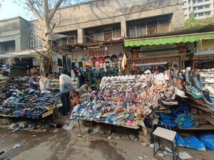 Shop For Sale in Ghatkopar West
