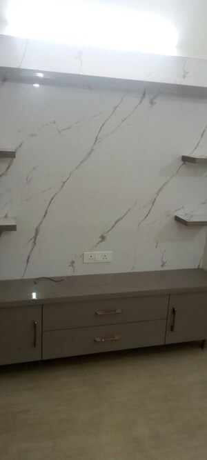 Bathroom in 4 BHK Apartment at Parker White Lily, Sector 8 – for Sale