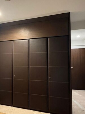 Furnished Amenities in 4 BHK Apartment at Aditya Mayur Residency, Khar West – for Sale