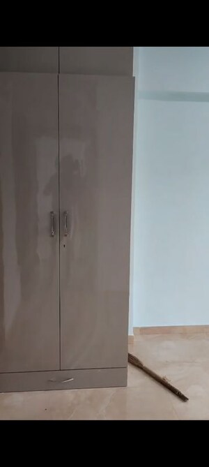 Furnished Amenities in 1 BHK Apartment at Vardhan Heights, Chembur – for Rent