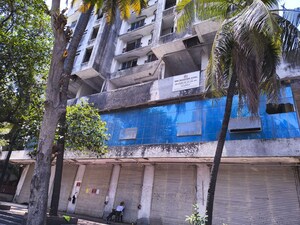  Shop For Sale in Borivali West