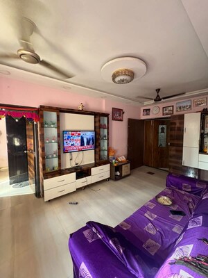 Bedroom in 1 BHK Apartment at Tilak Nagar – for Rent