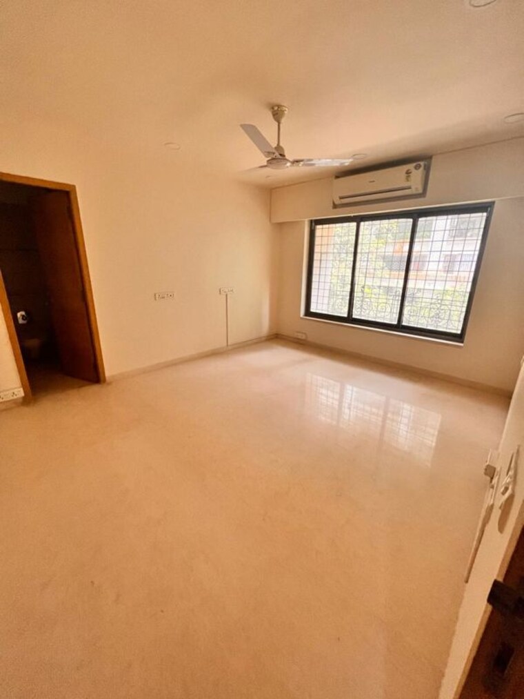 Room, khar west 4 Bedroom 3700 Sq.Ft. Apartment In Khar West Mumbai 10674447