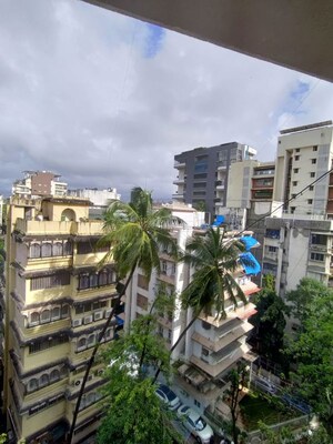 2 BHK Apartment – Exterior View View at Kaniya Kutir, Khar West - for Sale