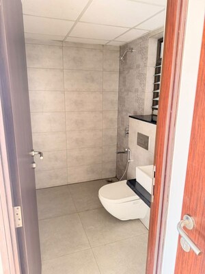 Bathroom in 2 BHK Apartment at Mahindra Alcove, Chandivali – for Sale