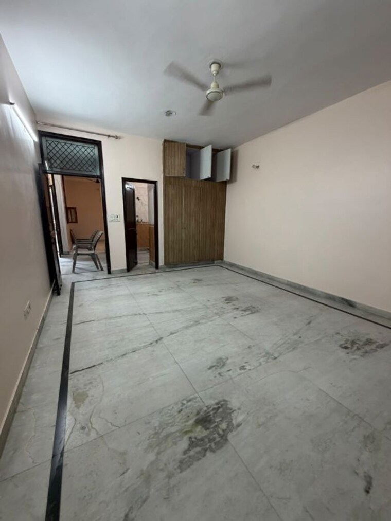 Room, sector 15 2 Bedroom 1400 Sq.Ft. Builder Floor In Sector 15 Gurgaon 10674541