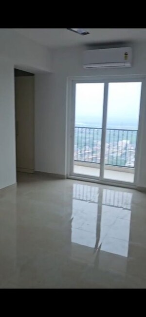 Room in 3.5 BHK Apartment at ATS Picturesque Reprieves, Sector 152 – for Rent