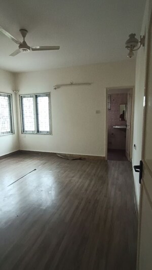 Room in 3 BHK Apartment at Lakshmi Nilayam Indiranagar, Indiranagar – for Rent