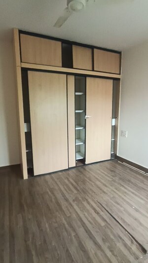 Room in 3 BHK Apartment at Lakshmi Nilayam Indiranagar, Indiranagar – for Rent