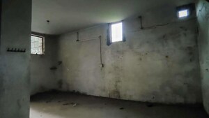 Room in  Independent House at Upper Fort – for Sale