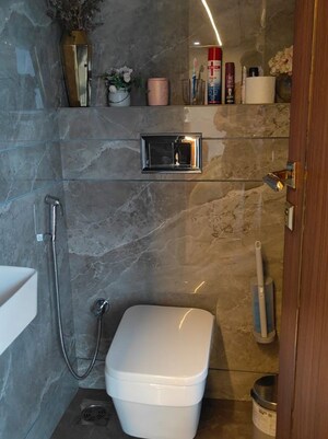 Bathroom in 4 BHK Apartment at Ekta Trinity, Santacruz West – for Rent