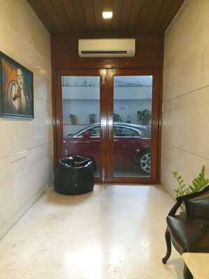 Living Room in 3 BHK Apartment at Sahana Enclave Bandra, Bandra West – for Rent