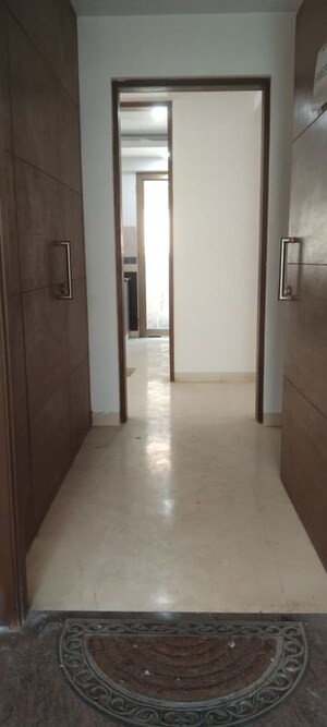 Building Lobby in 3 BHK Apartment at Dev Ashish, Khar West – for Rent