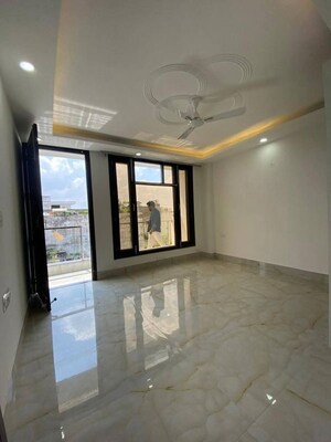 Room in 2 BHK Apartment at Palm Residency Chhatarpur, Chattarpur – for Rent