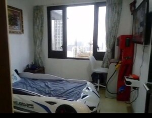 Bedroom in 2 BHK Apartment at Lodha The Park, Worli – for Rent