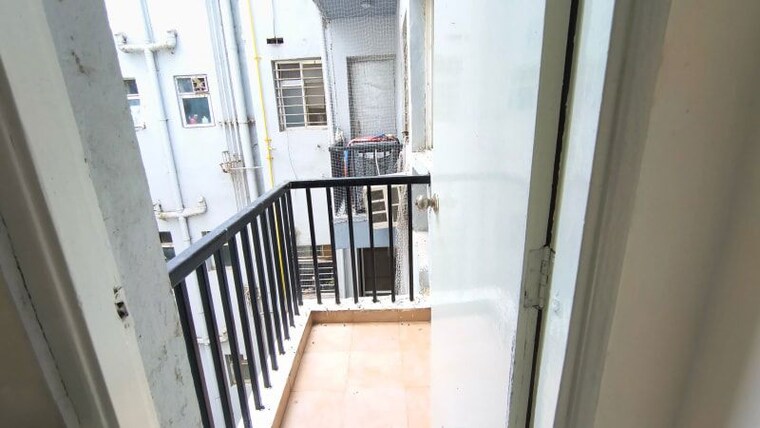 Balcony, sare-crescent-parc 3 Bedroom 1183 Sq.Ft. Builder Floor In Sector 92 Gurgaon 10674759