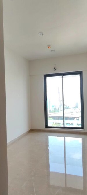 Room in 2.5 BHK Apartment at Piramal Revanta Ravin, Mulund West – for Sale