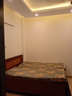 Room in 2 BHK Builder Floor at Malviya Nagar – for Rent