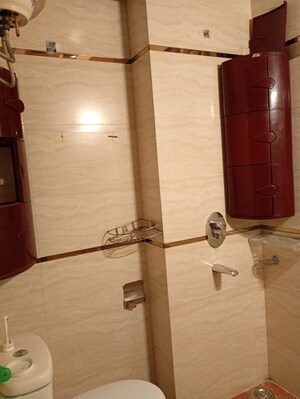Furnished Amenities in 2 BHK Builder Floor at Malviya Nagar – for Rent